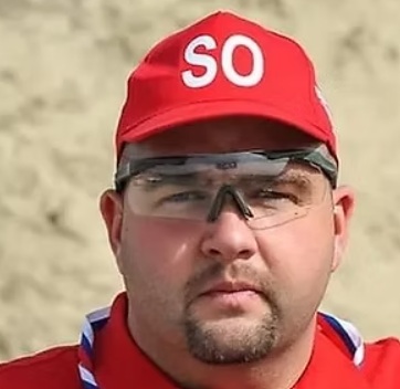 Виктор Варга